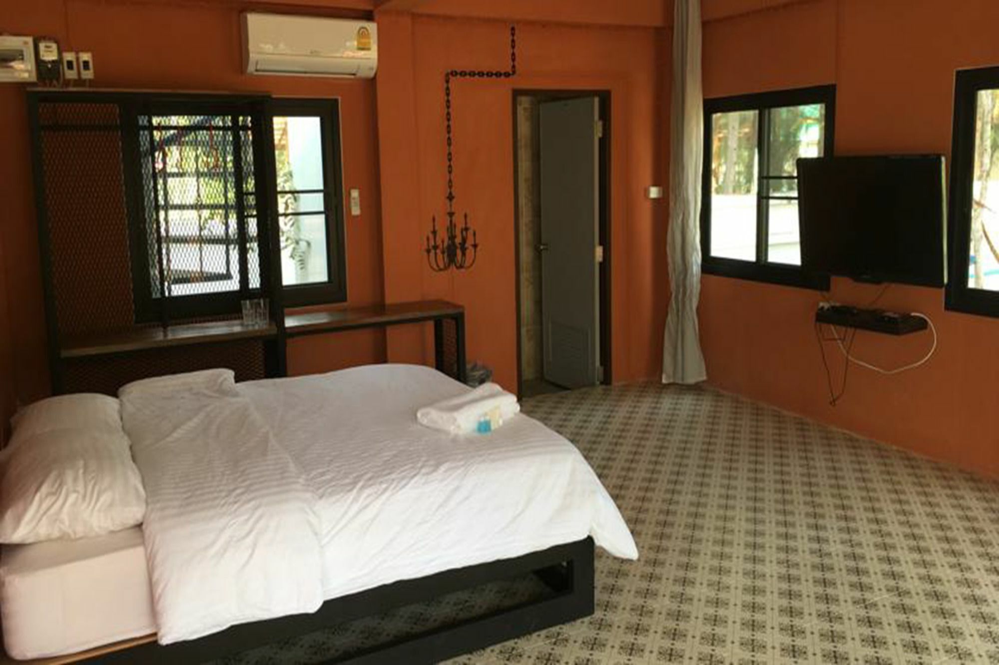 Phutara Accomodation Cha-Am Buitenkant foto